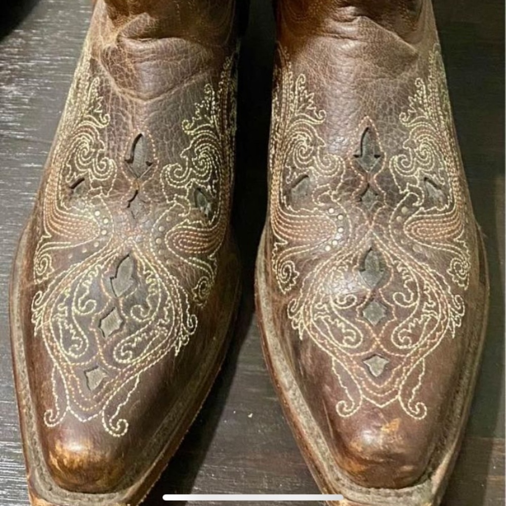 Beautiful handmade leather boots